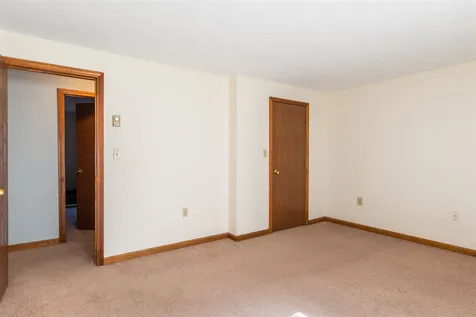 18 Twin Meadow Drive Hudson NH 03051