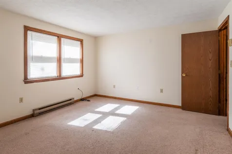 18 Twin Meadow Drive Hudson NH 03051