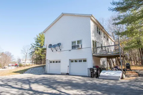 18 Twin Meadow Drive Hudson NH 03051