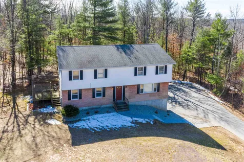 18 Twin Meadow Drive Hudson NH 03051