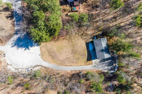 18 Twin Meadow Drive Hudson NH 03051
