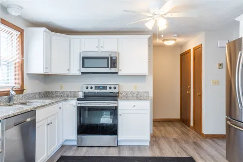 18 Twin Meadow Drive Hudson NH 03051