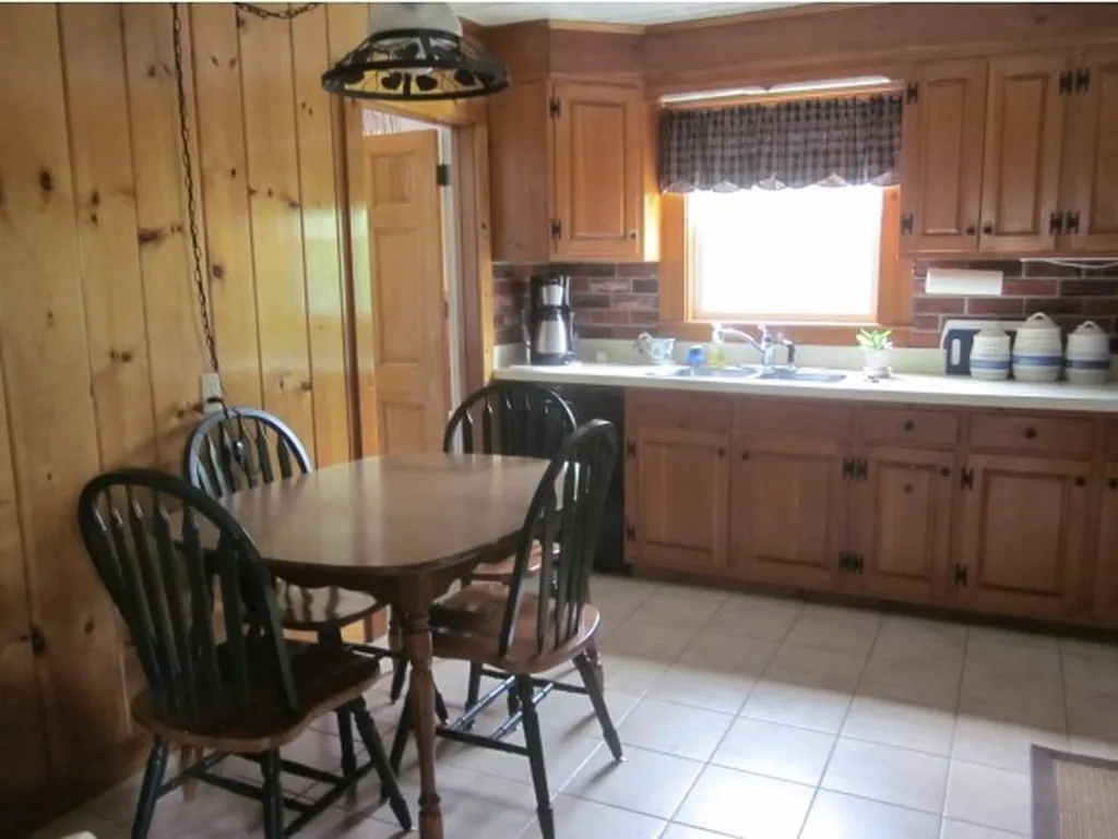 7 Hopkinson Place Lancaster NH 03584