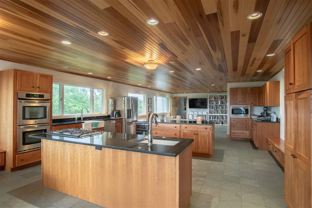 1019 Cider Mill Road Cornwall VT 05753