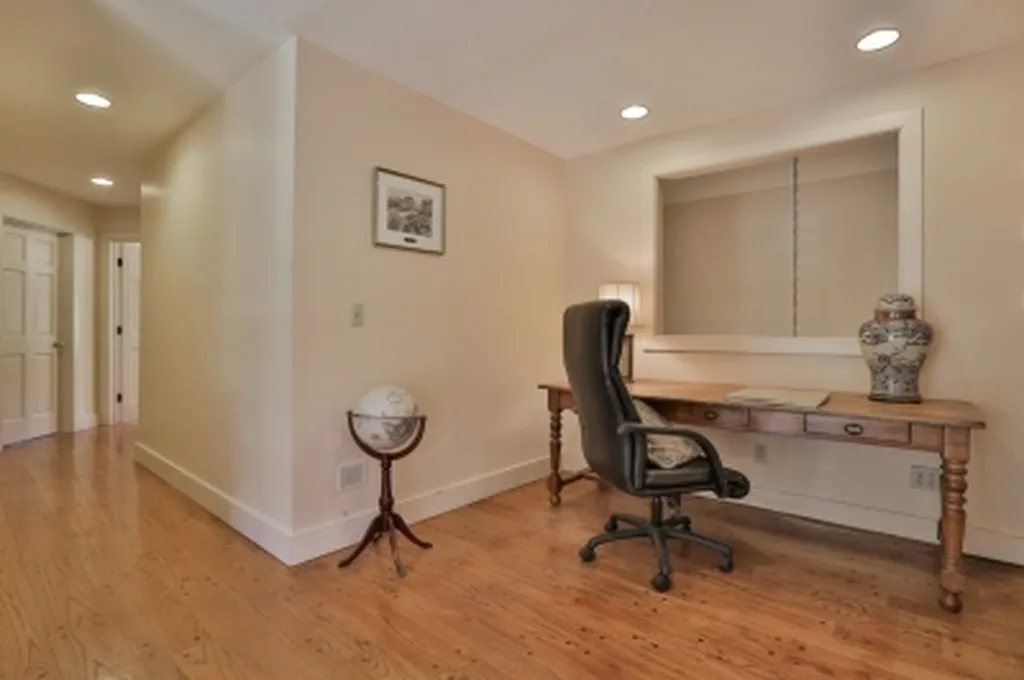186 French Pond Road Henniker NH 03242