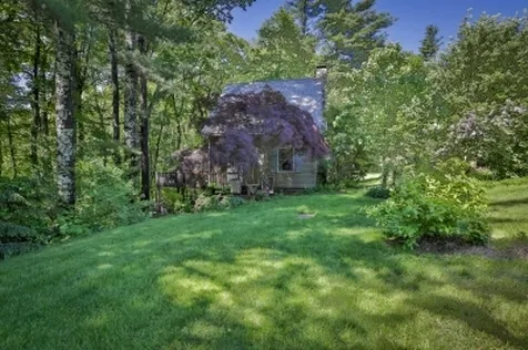 186 French Pond Road Henniker NH 03242