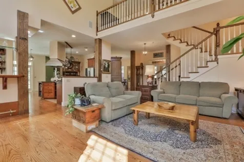 186 French Pond Road Henniker NH 03242