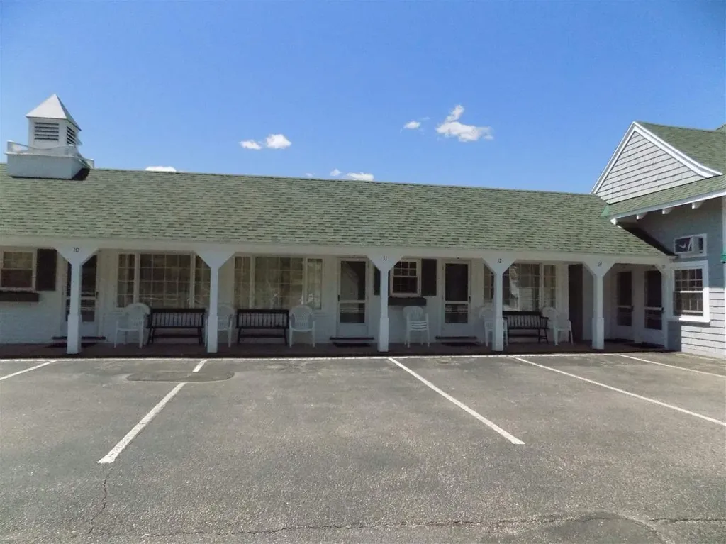 2152 White Mount Highway Conway NH 03818