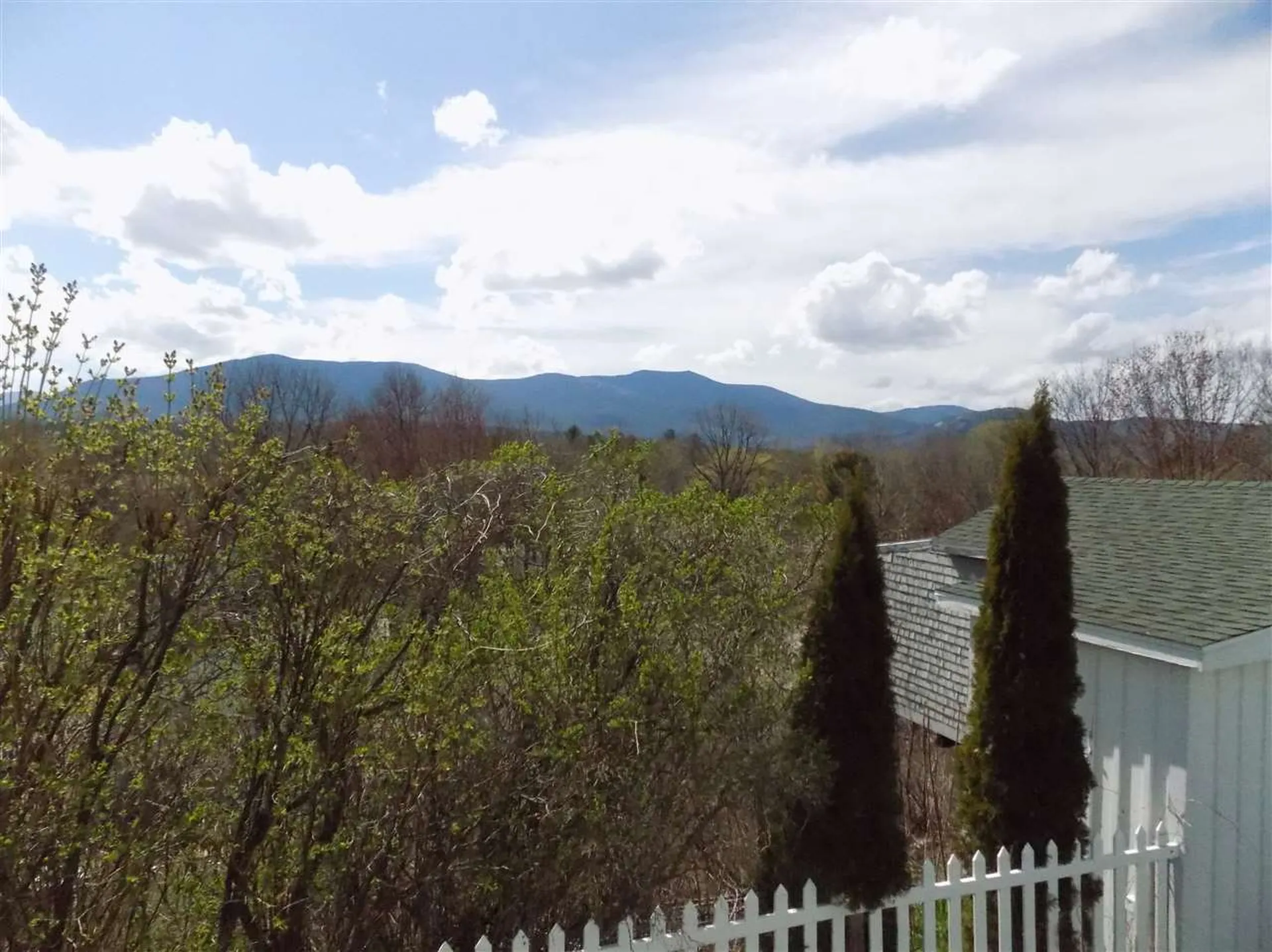 2152 White Mount Highway Conway NH 03818