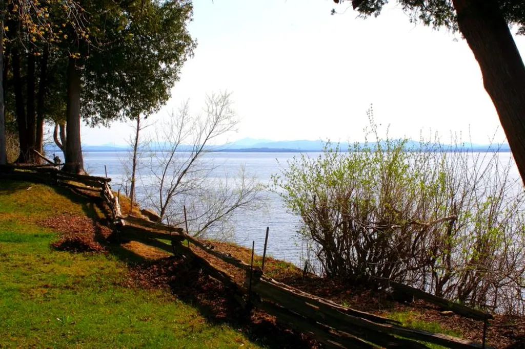 3 Camp Vermont Court Grand Isle VT 05458