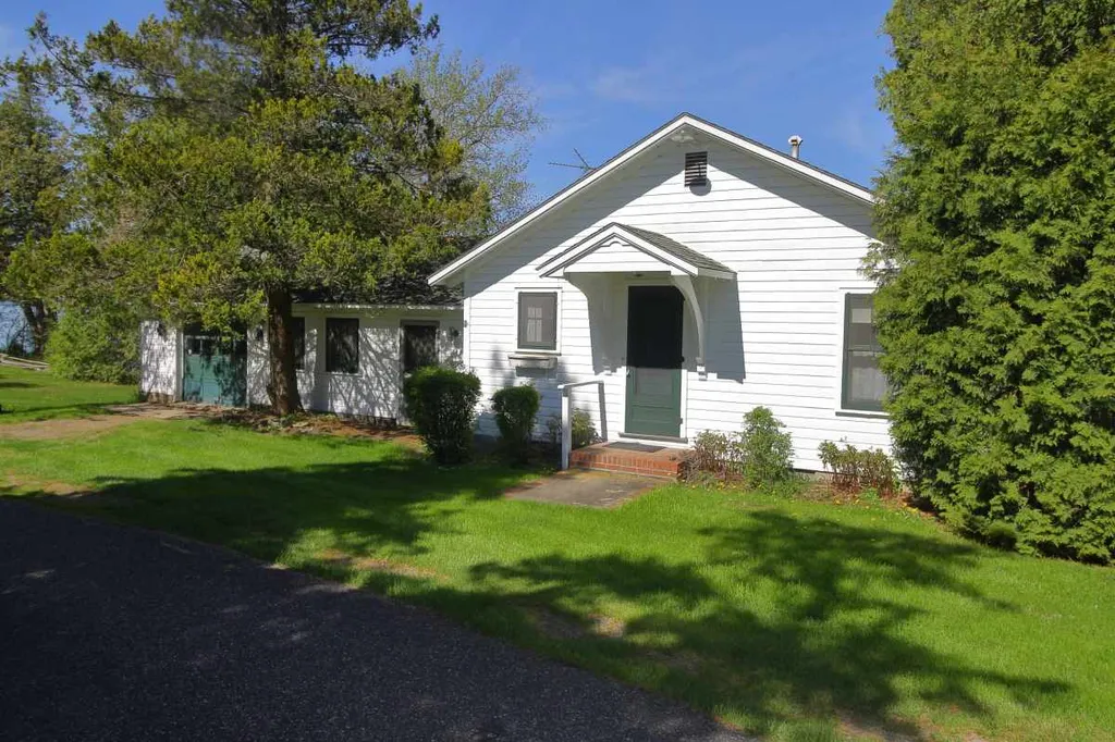 3 Camp Vermont Court Grand Isle VT 05458