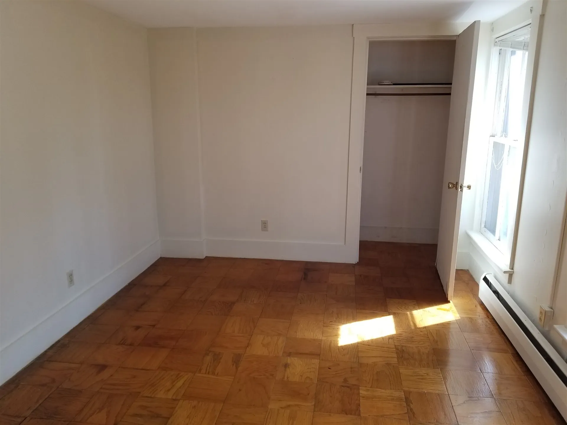 193 Pleasant Street Laconia NH 03246