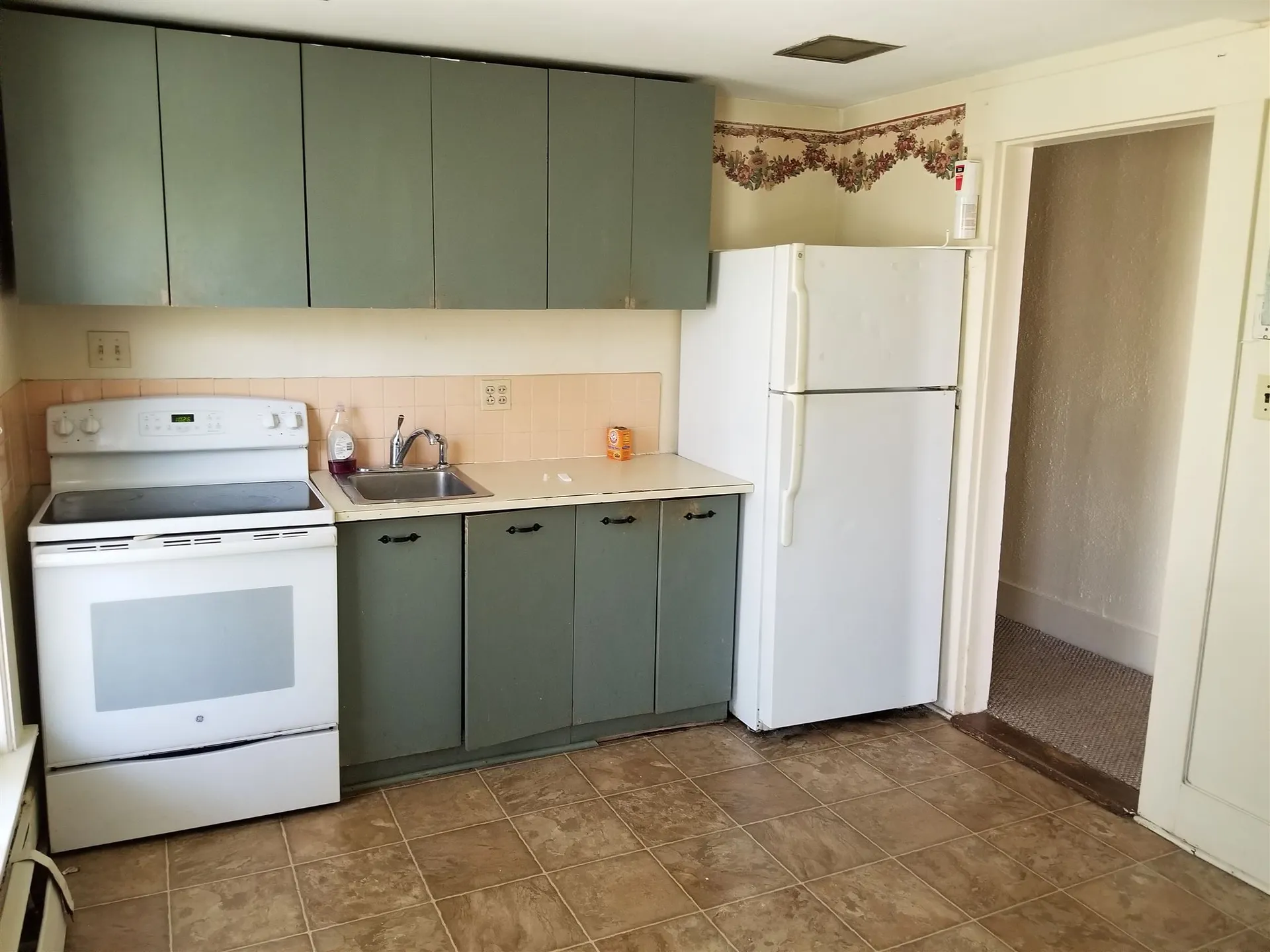 193 Pleasant Street Laconia NH 03246