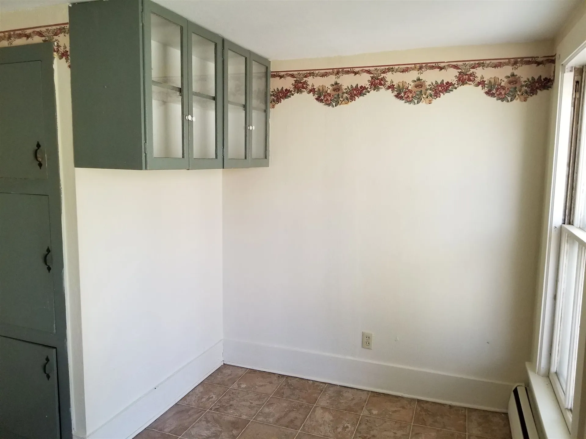 193 Pleasant Street Laconia NH 03246
