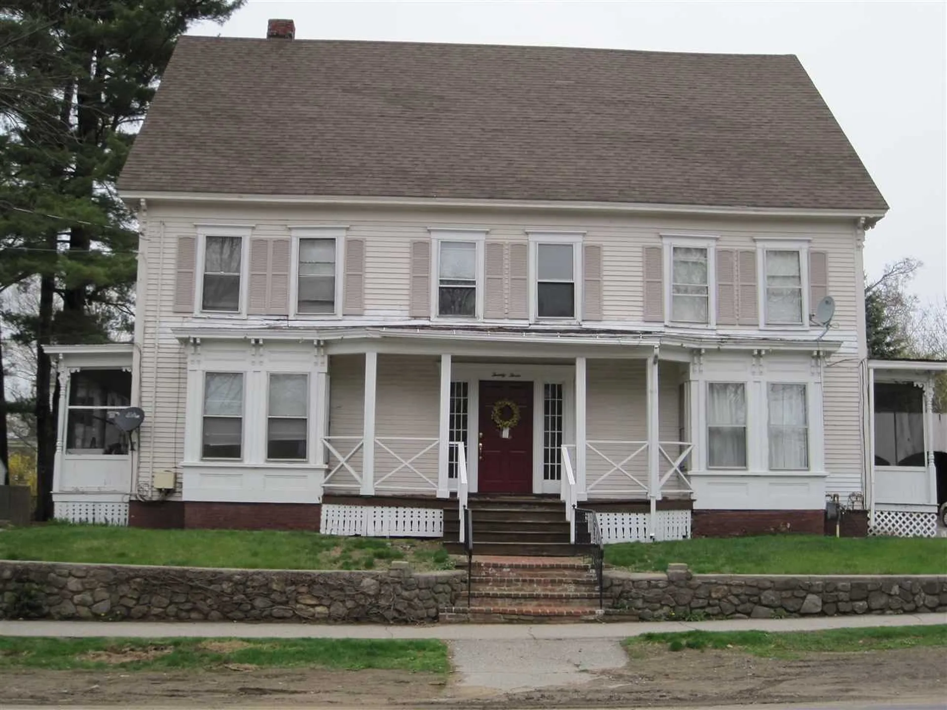 23 Gale Avenue Laconia NH 03246