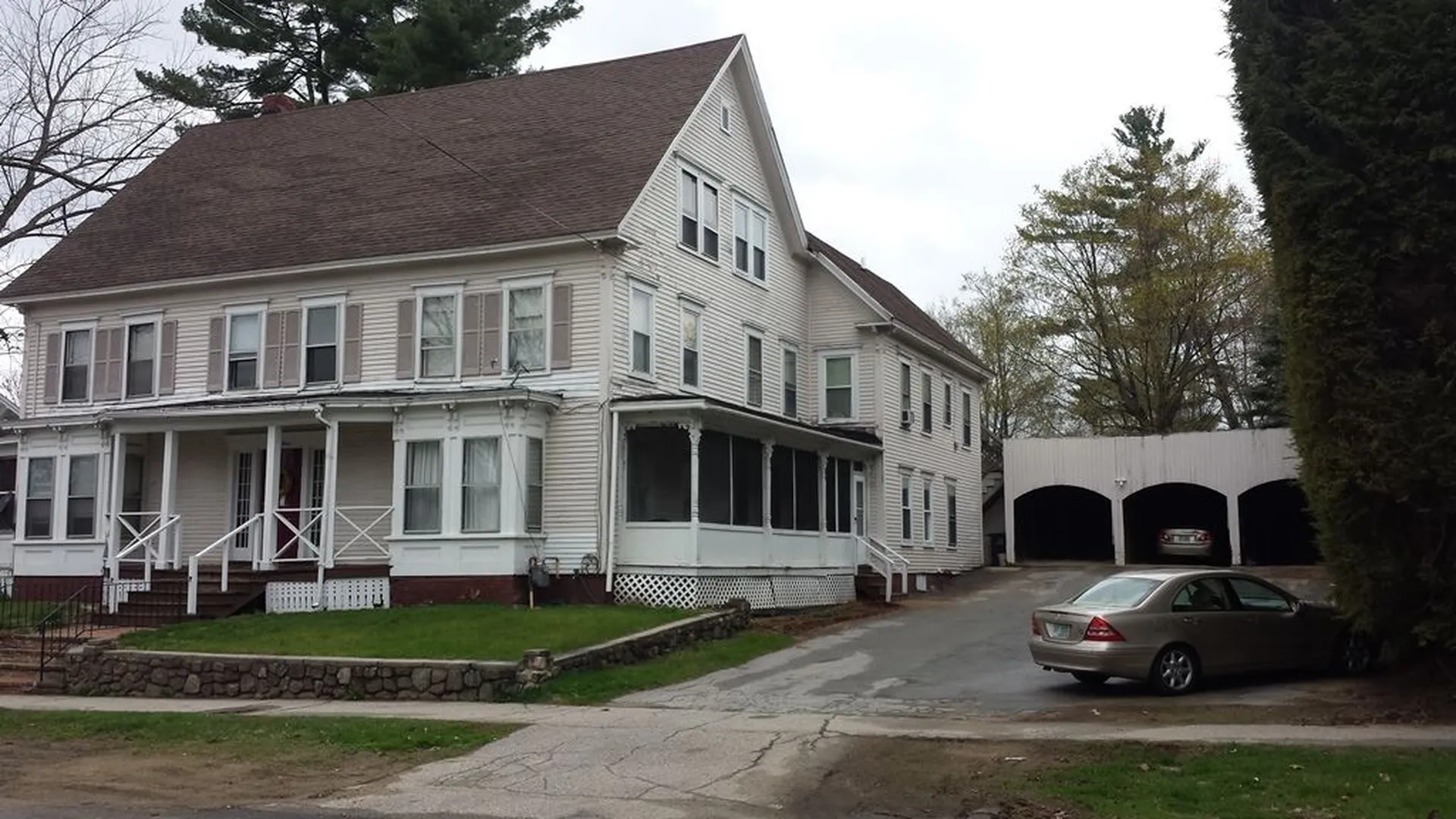 23 Gale Avenue Laconia NH 03246