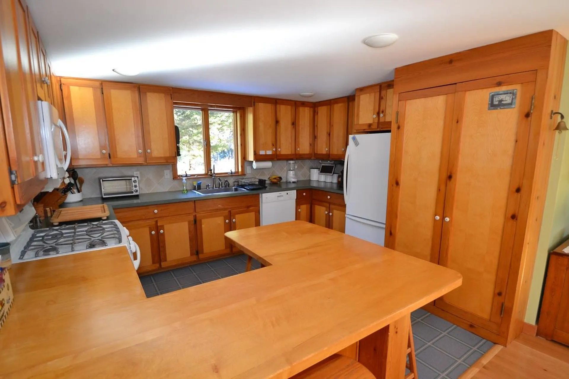23 Coleman Road Warren VT 05674