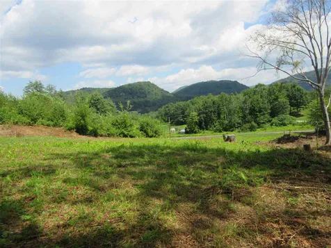 7 Lukes Lane Sharon VT 05065