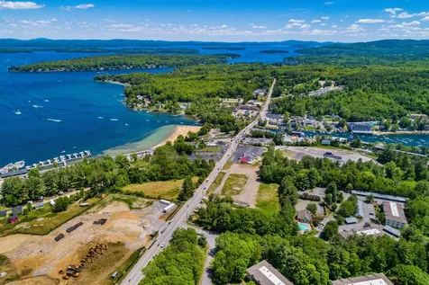 76 Endicott Street Laconia NH 03246