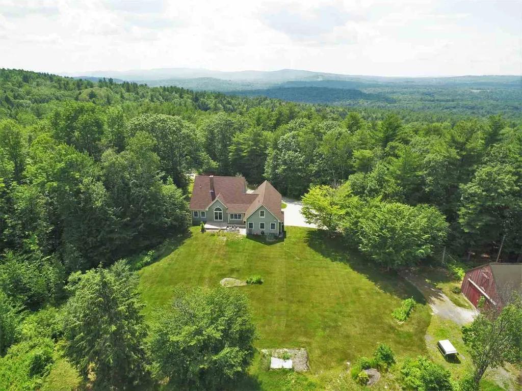 103 Cascade Road Wilmot NH 03287