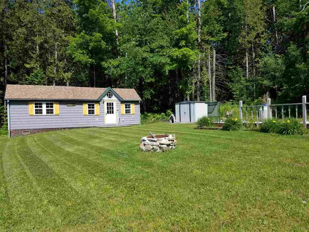 34 Access Lane Glover VT 05875