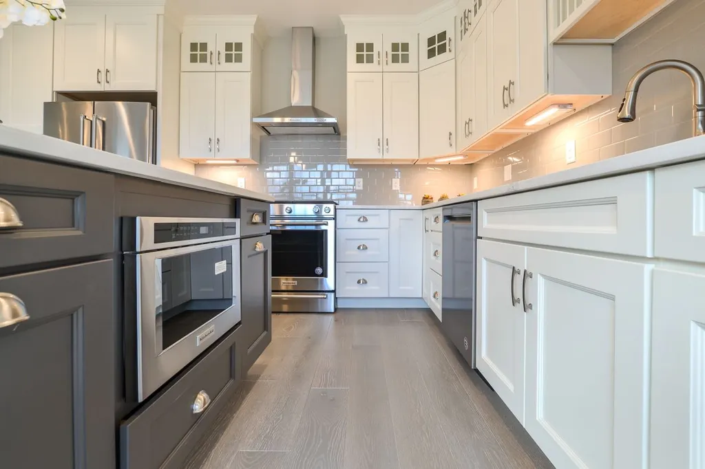 996 Maplewood Avenue Portsmouth NH 03801