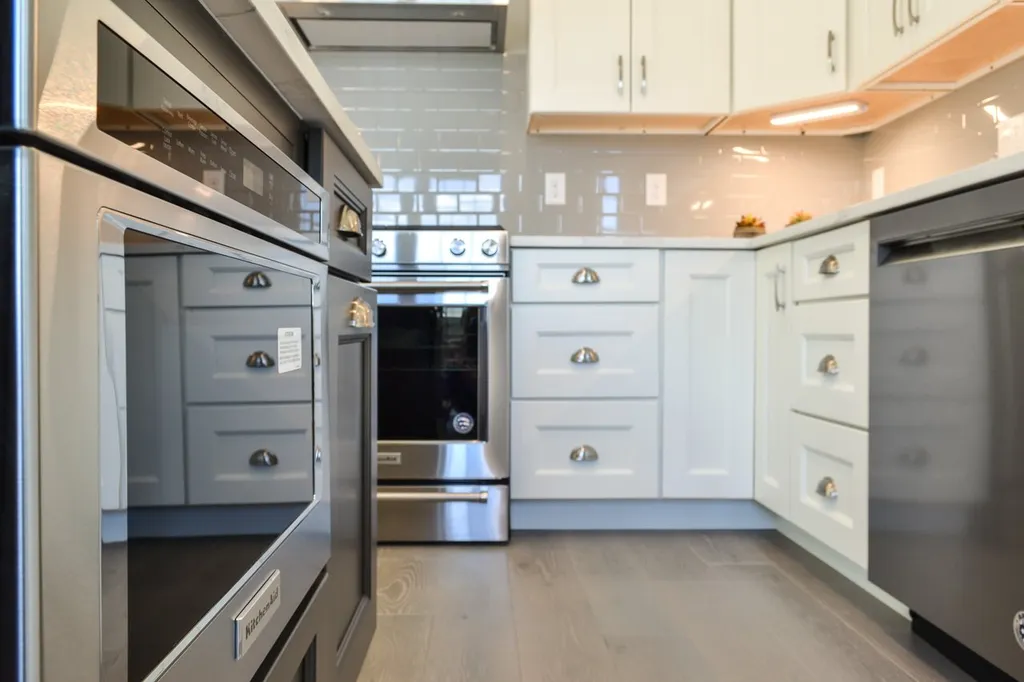 996 Maplewood Avenue Portsmouth NH 03801