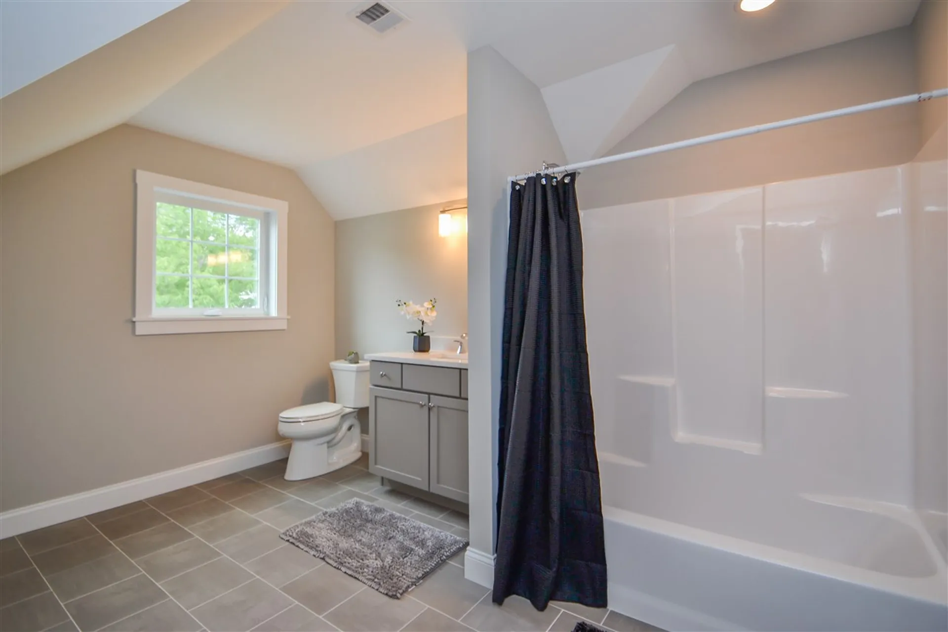 996 Maplewood Avenue Portsmouth NH 03801