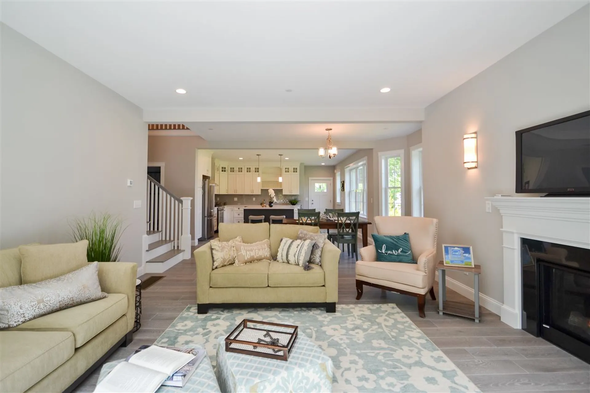 996 Maplewood Avenue Portsmouth NH 03801