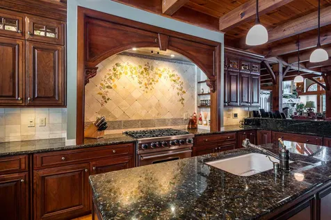 325 Forrester Road Jamaica VT 05343