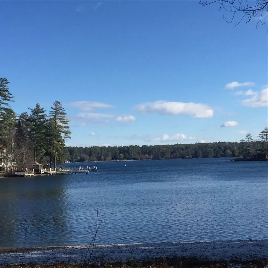 75 Eagle Shore Road Moultonborough NH 03254