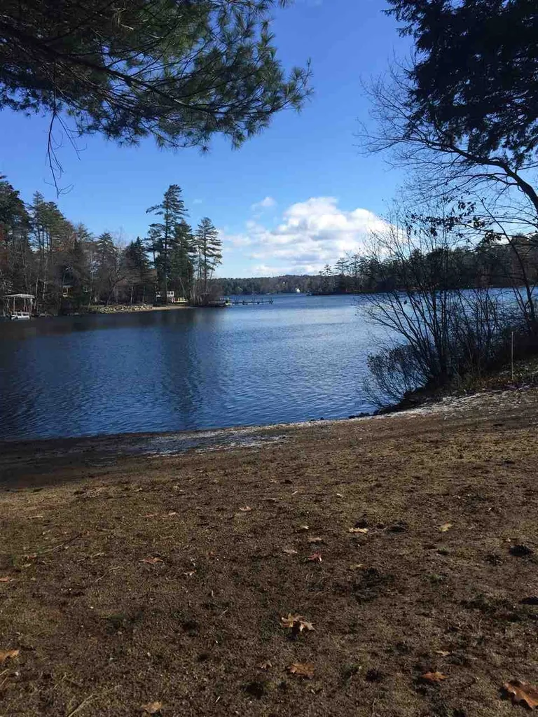 75 Eagle Shore Road Moultonborough NH 03254