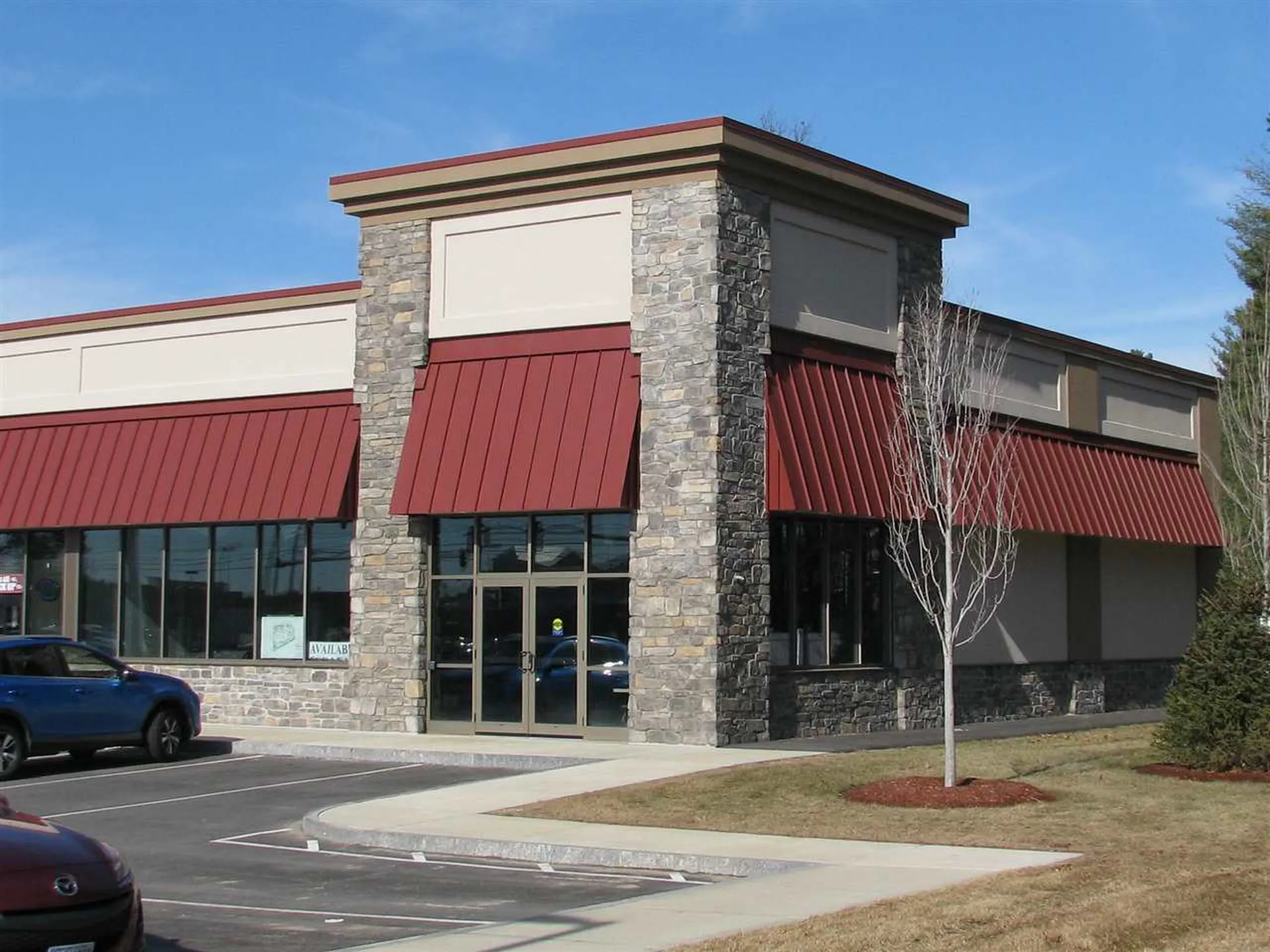 569 Amherst Street Nashua NH 03063