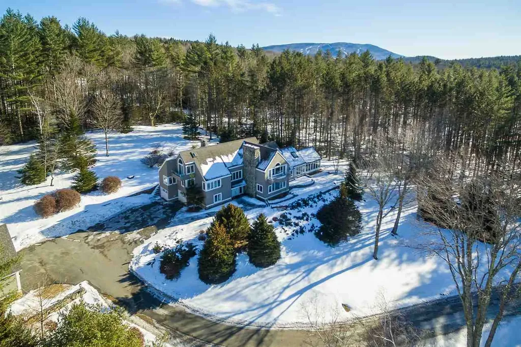 609 Boynton Road Londonderry VT 05148