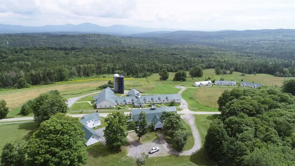2684 King Road Sutton, VT Real Estate MLS 4675859