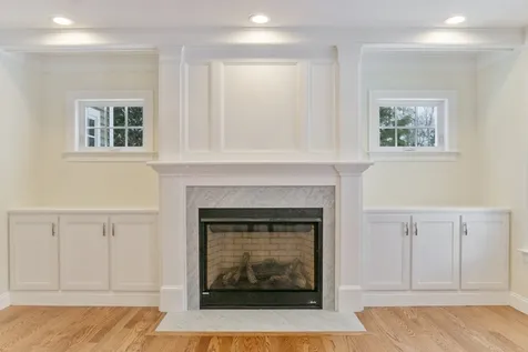 12 Snow Lane New London NH 03257