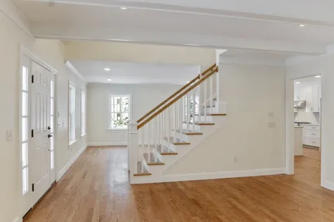 12 Snow Lane New London NH 03257