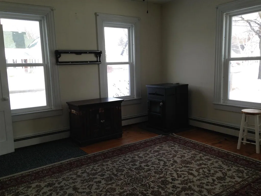 54 Pleasant Street Colebrook NH 03576