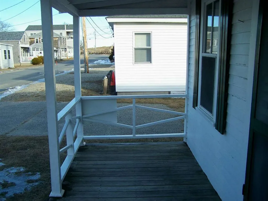 10 Epping Avenue Hampton NH 03842