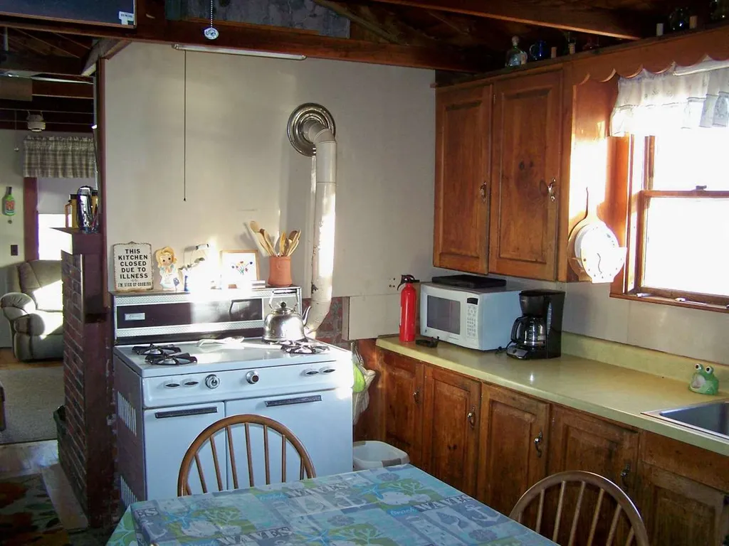 10 Epping Avenue Hampton NH 03842