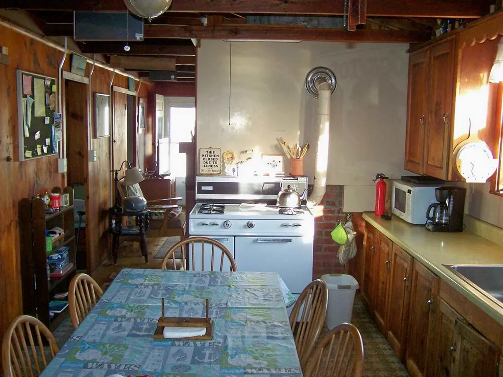 10 Epping Avenue Hampton NH 03842