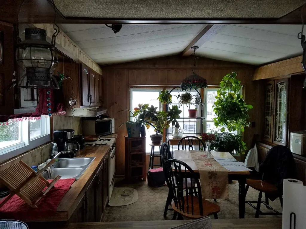300 Colby Road Whitefield NH 03598