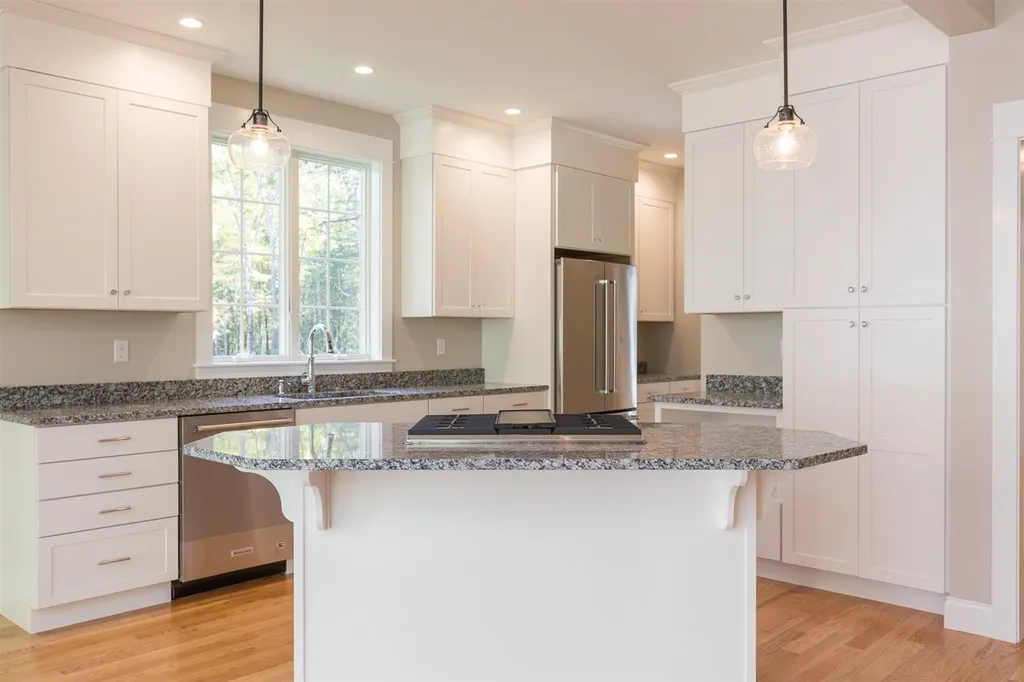 9 Mccarron Drive Hampton NH 03842