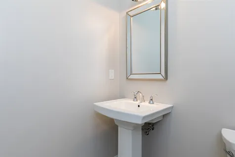9 Mccarron Drive Hampton NH 03842