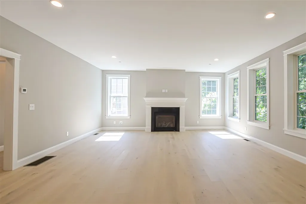 1163 Sagamore Avenue Portsmouth NH 03801