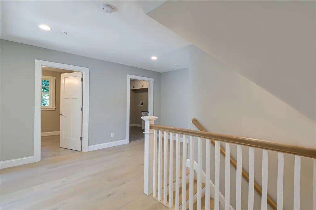 1163 Sagamore Avenue Portsmouth NH 03801