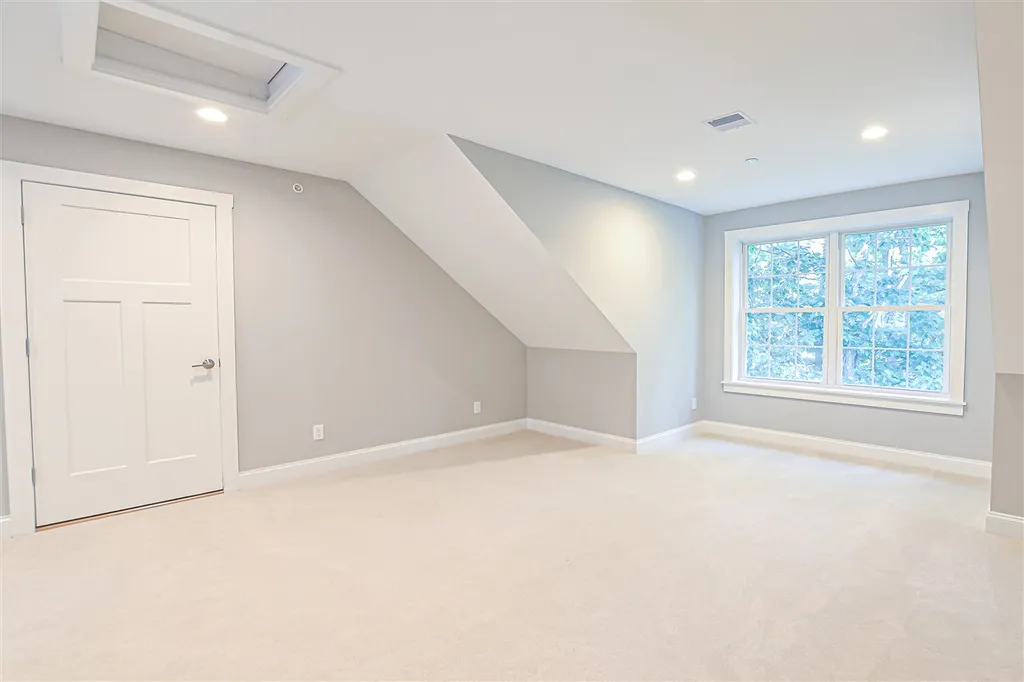 1163 Sagamore Avenue Portsmouth NH 03801