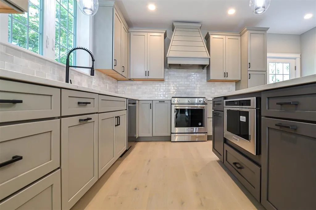 1163 Sagamore Avenue Portsmouth NH 03801