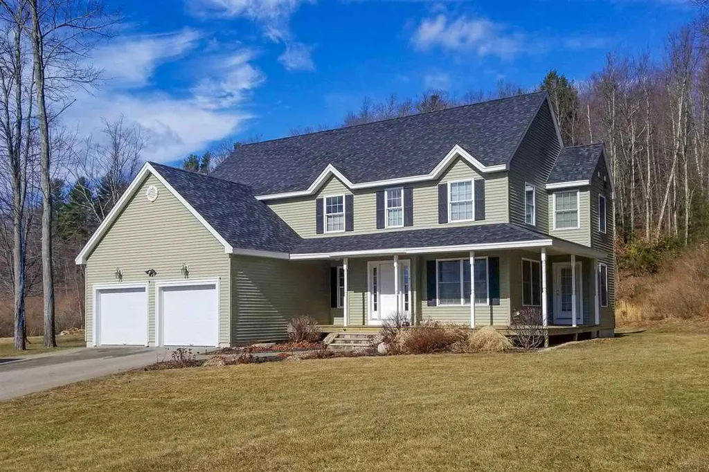 7 Clark Road East Kingston NH 03827