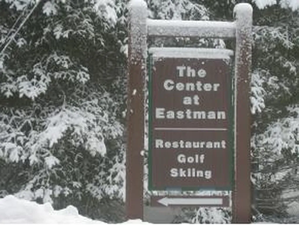 16 Azure Brae Grantham NH 03753